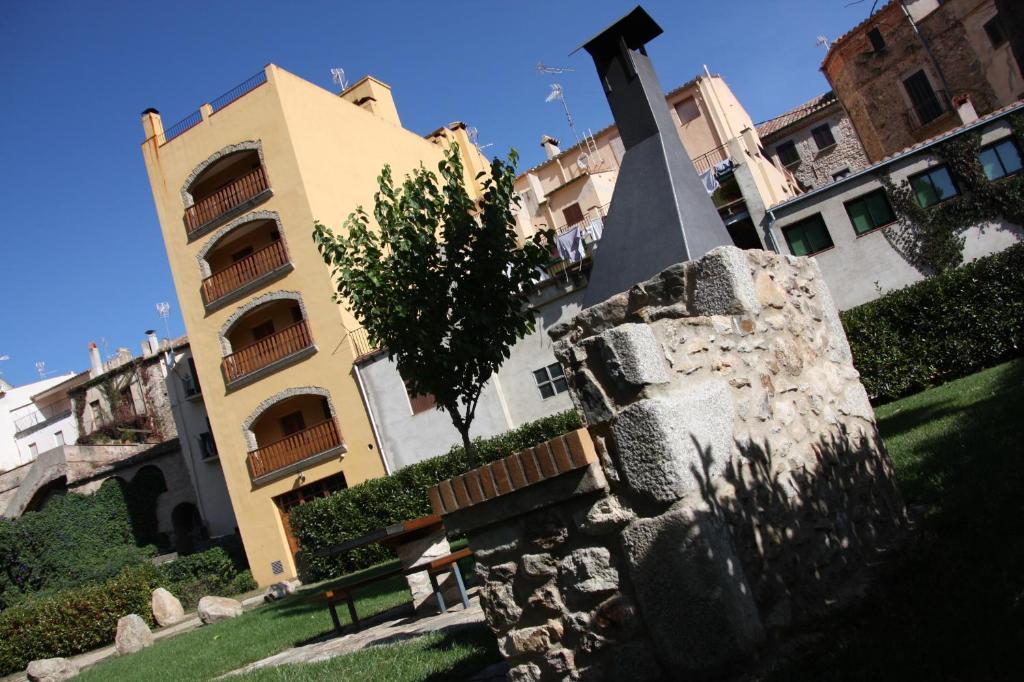 Apartamentos Cal Ratero Maçanet de Cabrenys Εξωτερικό φωτογραφία